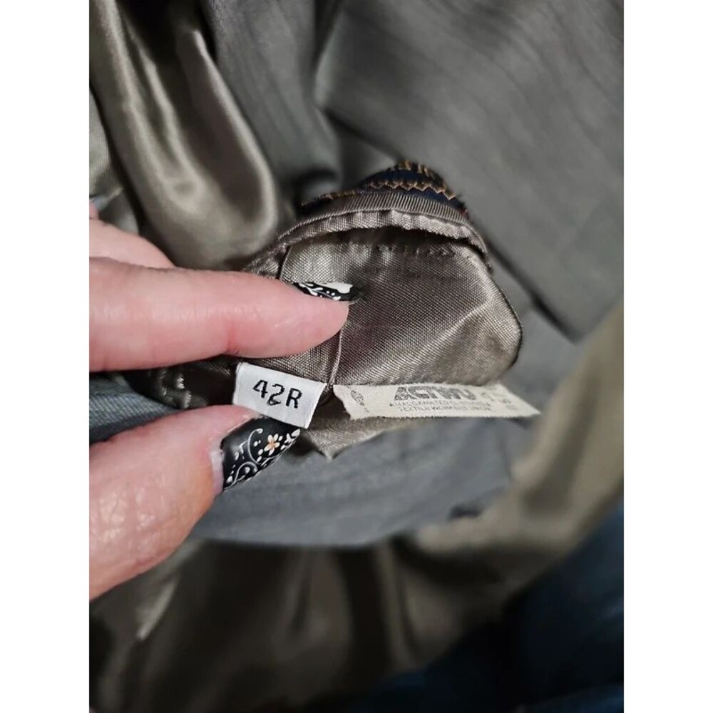 Men's suit - Picture 5 of 10